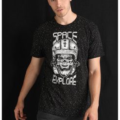 Tricou cu decolteu la baza gatului si model grafic-BARBATI/IMBRACAMINTE/Tricouri si maiouri-IMBRACAMINTE/Tricouri si maiouri