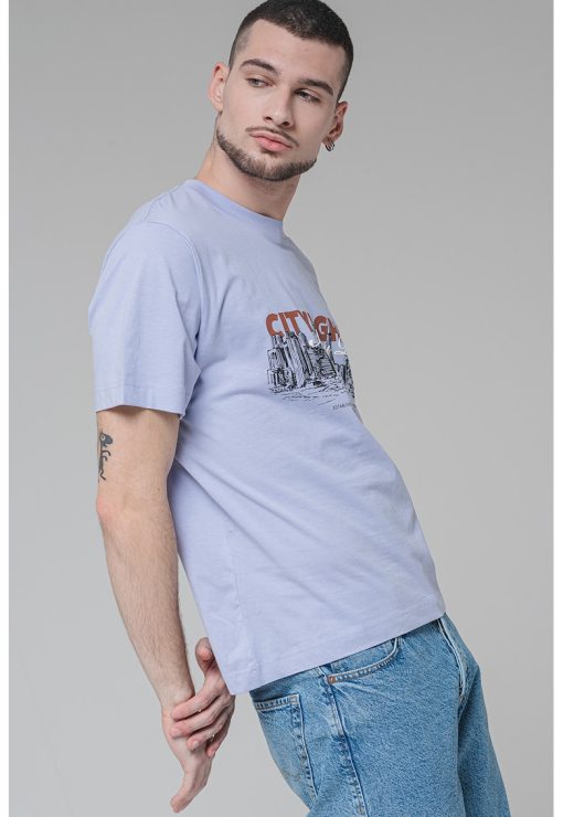 Tricou cu model grafic si decolteu la baza gatului-BARBATI/IMBRACAMINTE/Tricouri si maiouri-IMBRACAMINTE/Tricouri si maiouri