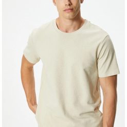 Tricou de bumbac cu decolteu la baza gatului-BARBATI/IMBRACAMINTE/Tricouri si maiouri-IMBRACAMINTE/Tricouri si maiouri
