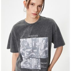 Tricou de bumbac cu model grafic-FEMEI/IMBRACAMINTE/Tricouri si maiouri-IMBRACAMINTE/Tricouri si maiouri