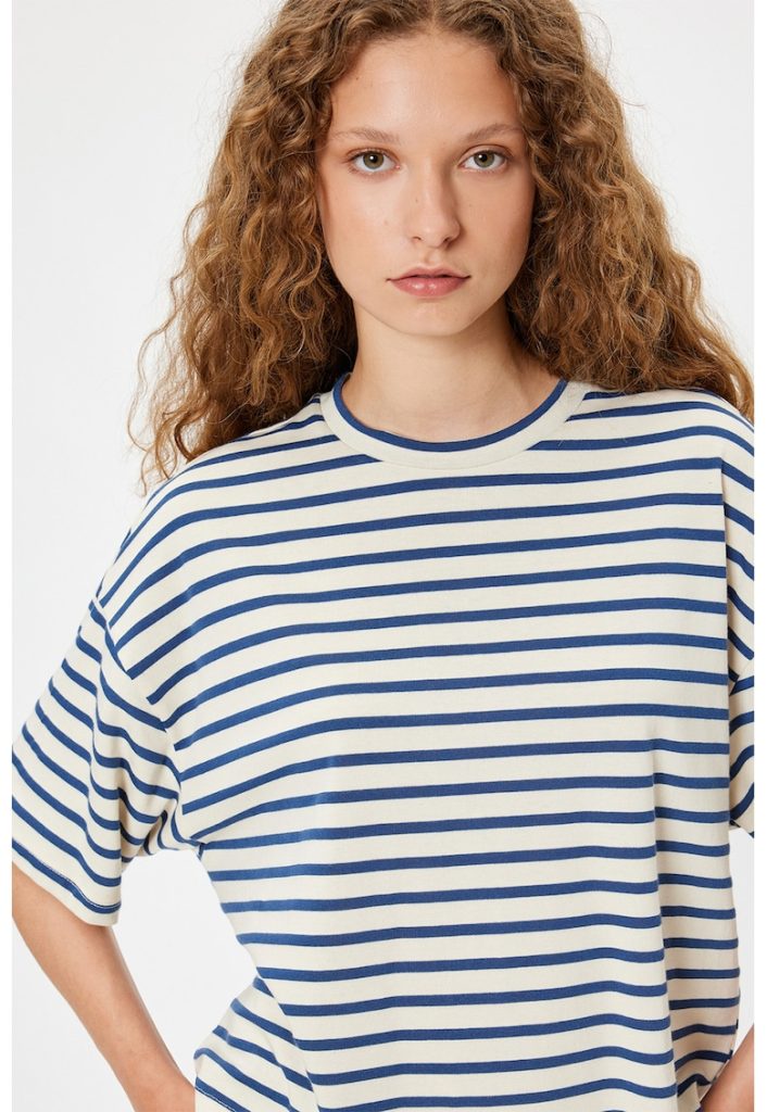 Tricou lejer cu model in dungi-FEMEI/IMBRACAMINTE/Tricouri si maiouri-IMBRACAMINTE/Tricouri si maiouri