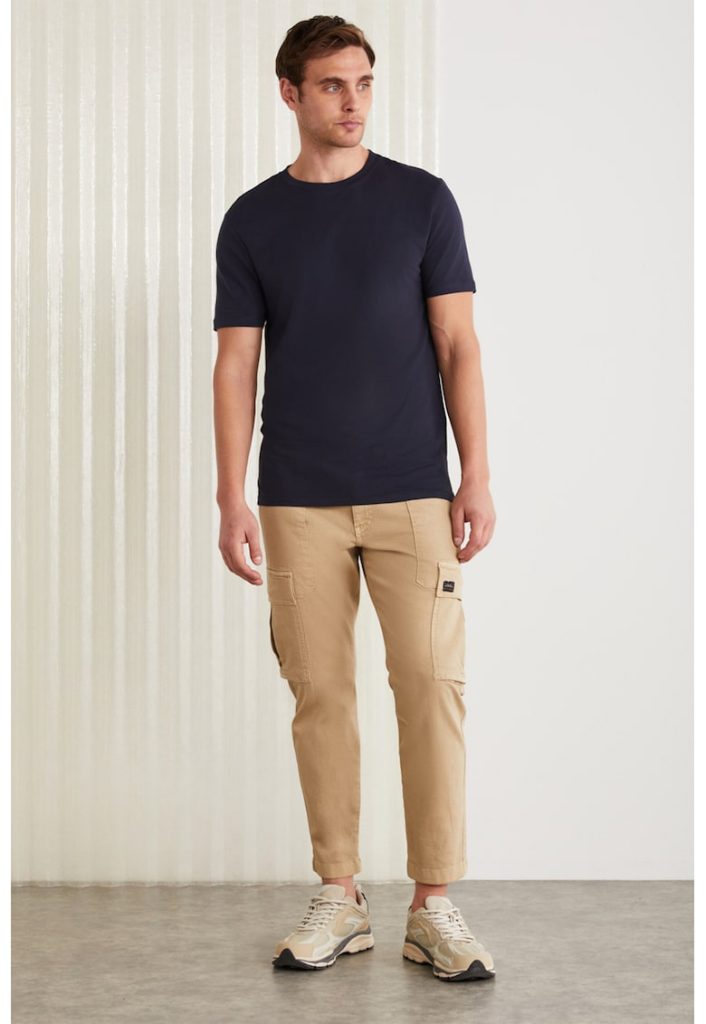 Tricou slim fit din amestec de bumbac cu decolteu la baza gatului Tiago-BARBATI/IMBRACAMINTE/Tricouri si maiouri-IMBRACAMINTE/Tricouri si maiouri