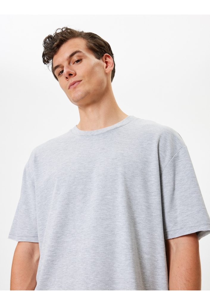 Tricou supradimensionat de bumbac cu model uni-BARBATI/IMBRACAMINTE/Tricouri si maiouri-IMBRACAMINTE/Tricouri si maiouri
