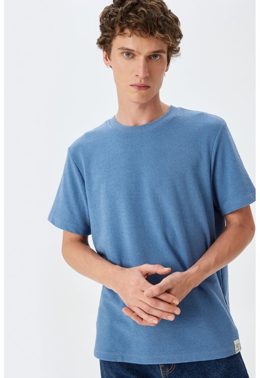 Tricou uni cu decolteu la baza gatului-BARBATI/IMBRACAMINTE/Tricouri si maiouri-IMBRACAMINTE/Tricouri si maiouri