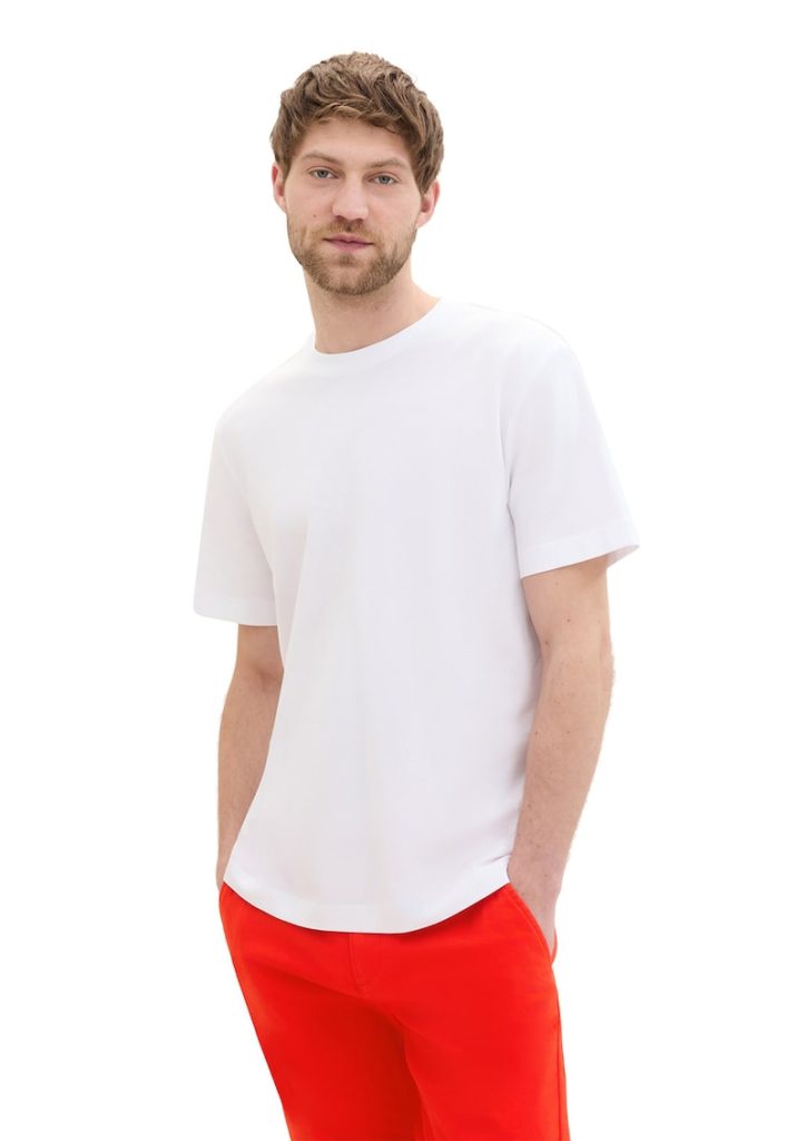 Tricou uni cu decolteu la baza gatului-BARBATI/IMBRACAMINTE/Tricouri si maiouri-IMBRACAMINTE/Tricouri si maiouri