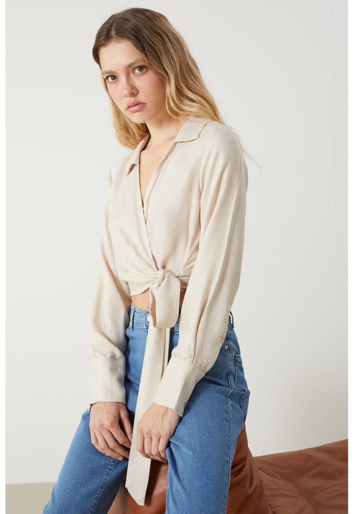 Bluza crop cu decolteu in V-FEMEI/IMBRACAMINTE/Bluze-IMBRACAMINTE/Bluze