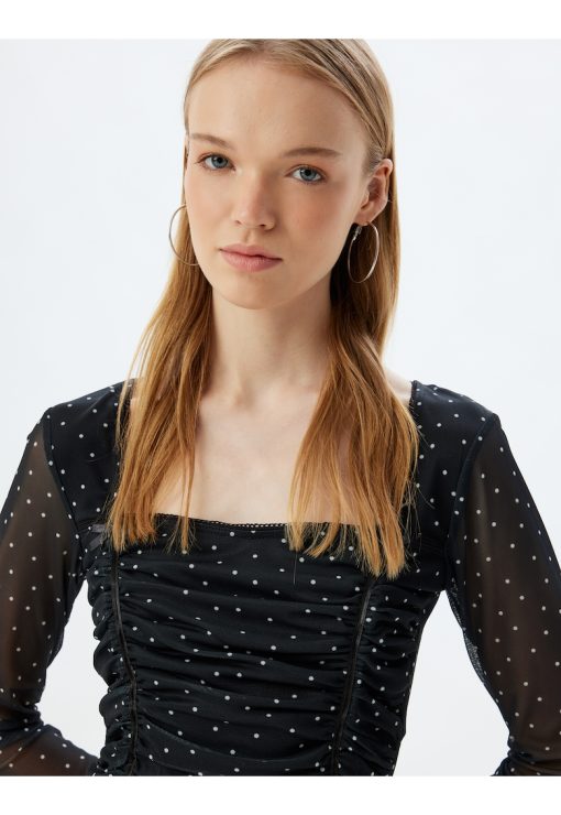 Bluza crop cu maneci semitransparente-FEMEI/IMBRACAMINTE/Bluze-IMBRACAMINTE/Bluze