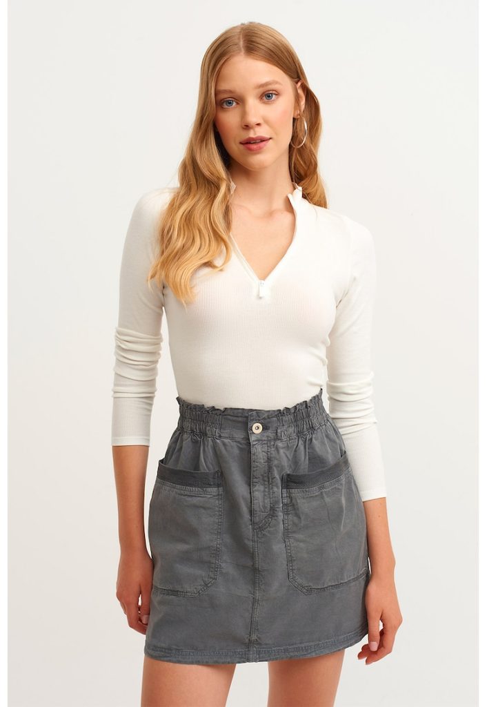 Bluza cu fenta cu fermoar-FEMEI/IMBRACAMINTE/Bluze-IMBRACAMINTE/Bluze