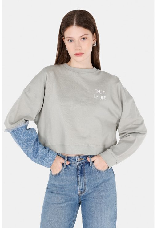 Bluza de trening crop cu maneci din denim si imprimeu grafic-FEMEI/IMBRACAMINTE/Hanorace-IMBRACAMINTE/Hanorace