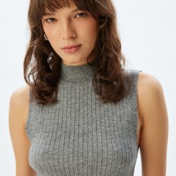 Bluza fara maneci cu guler scurt-FEMEI/IMBRACAMINTE/Bluze-IMBRACAMINTE/Bluze