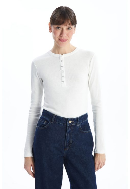 Bluza slim fit cu fenta cu capsa-FEMEI/IMBRACAMINTE/Bluze-IMBRACAMINTE/Bluze