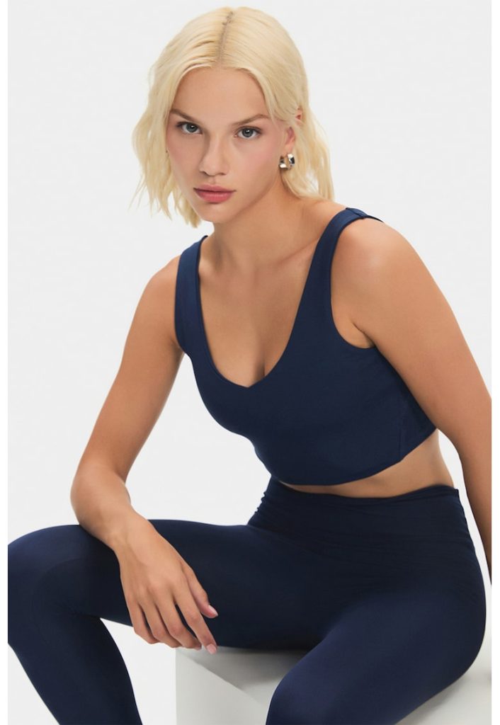 Bustiera sport cu model uni-FEMEI/IMBRACAMINTE/Tricouri si maiouri-IMBRACAMINTE/Tricouri si maiouri