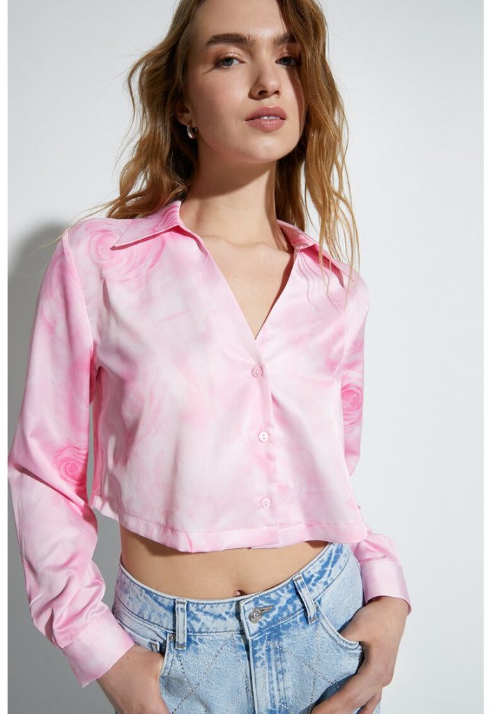 Camasa crop cu model floral-FEMEI/IMBRACAMINTE/Camasi-IMBRACAMINTE/Camasi