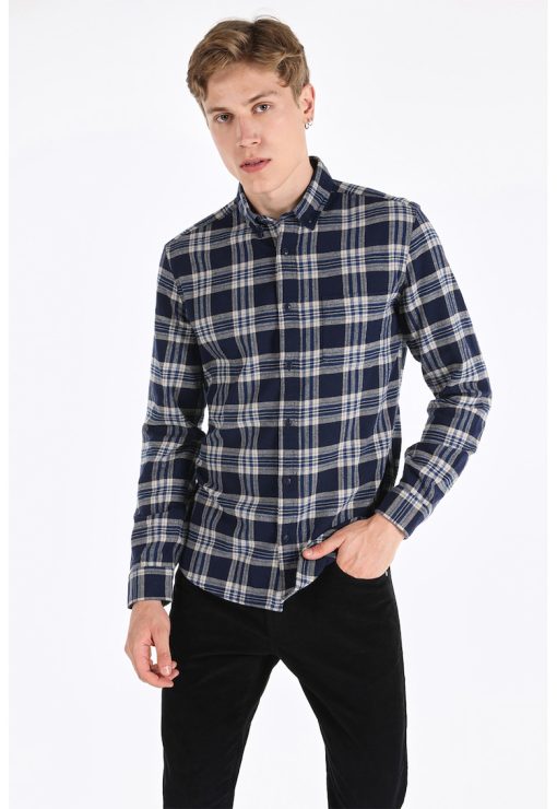 Camasa cu model in carouri si guler Oxford-BARBATI/IMBRACAMINTE/Camasi-IMBRACAMINTE/Camasi