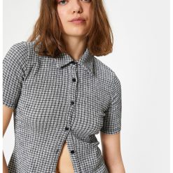 Camasa slim fit cu model in carouri-FEMEI/IMBRACAMINTE/Camasi-IMBRACAMINTE/Camasi