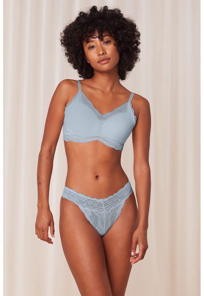 Chiloti brazilieni de dantela-FEMEI/IMBRACAMINTE/Lenjerie intima-IMBRACAMINTE/Lenjerie intima