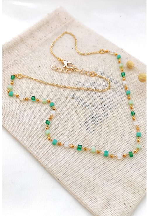 Colier decorat cu cristale-FEMEI/GENTI SI ACCESORII/Bijuterii-GENTI SI ACCESORII/Bijuterii