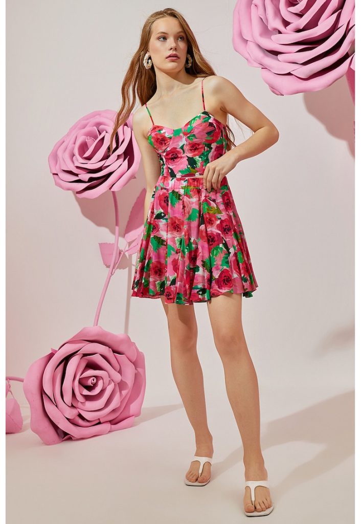 Fusta evazata cu imprimeu floral-FEMEI/IMBRACAMINTE/Fuste-IMBRACAMINTE/Fuste