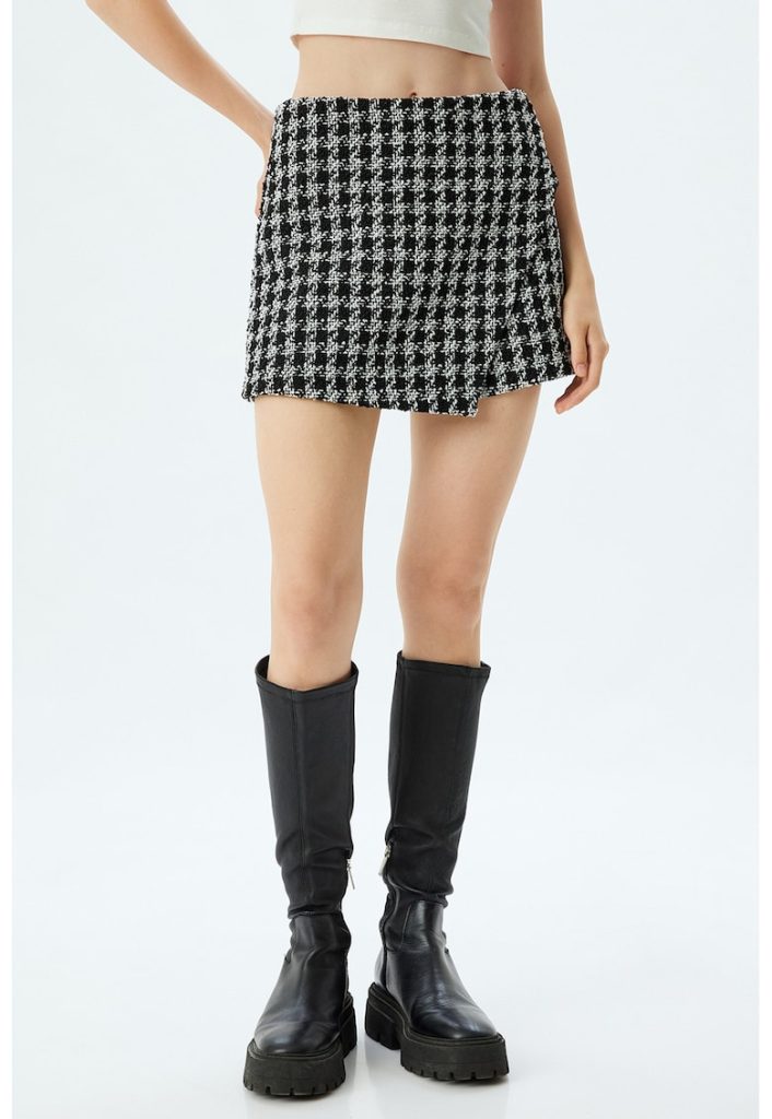 Fusta-pantalon cu talie inalta si model houndstooth-FEMEI/IMBRACAMINTE/Pantaloni si colanti-IMBRACAMINTE/Pantaloni si colanti