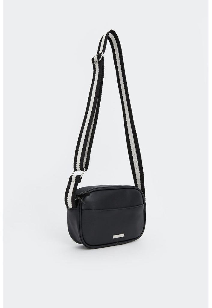 Geanta crossbody din piele ecologica cu bareta ajustabila-FEMEI/GENTI SI ACCESORII/Genti de voiaj si trolere-GENTI SI ACCESORII/Genti de voiaj si trolere