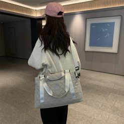 Gri-Femei-Genti dama