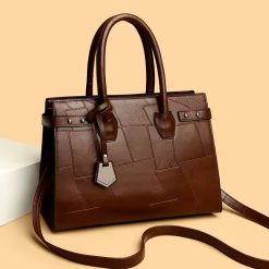 Maro-Femei-Genti dama 