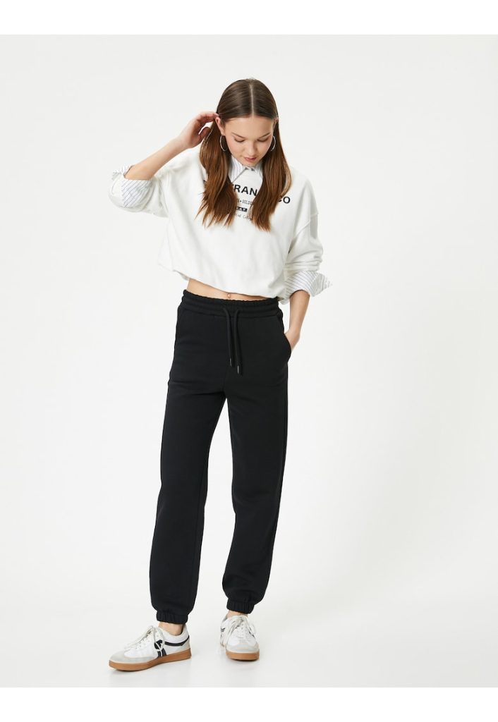 Pantaloni de trening crop cu buzunare oblice-FEMEI/IMBRACAMINTE/Pantaloni si colanti-IMBRACAMINTE/Pantaloni si colanti