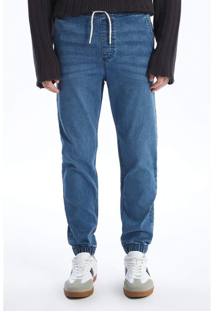 Pantaloni relaxed fit din denim cu terminatii elastice si talie ajustabila-BARBATI/IMBRACAMINTE/Pantaloni si colanti-IMBRACAMINTE/Pantaloni si colanti