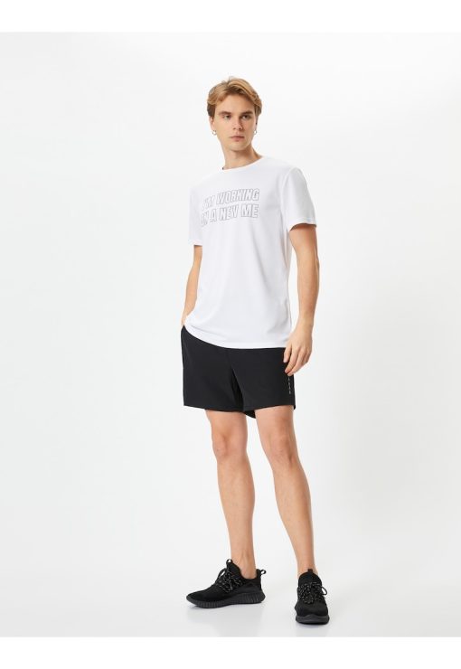 Pantaloni scurti cu snur de ajustare si model 2in1-BARBATI/IMBRACAMINTE/Pantaloni si colanti-IMBRACAMINTE/Pantaloni si colanti