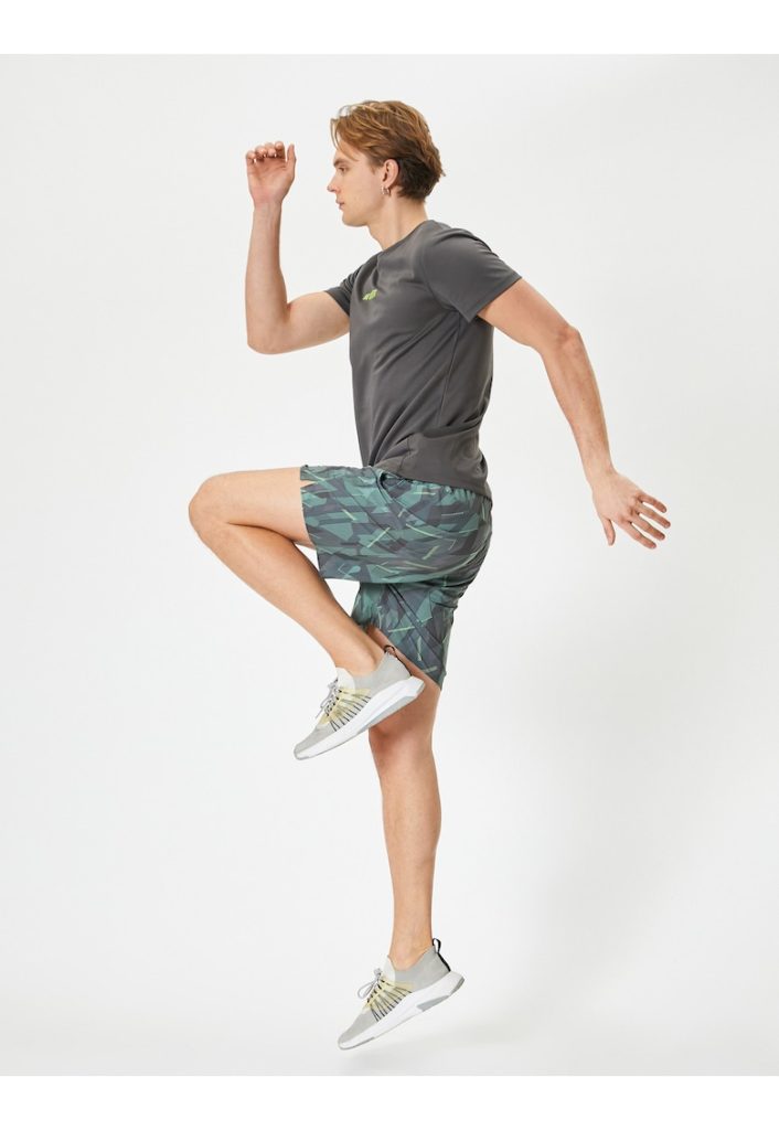 Pantaloni scurti cu talie medie-BARBATI/IMBRACAMINTE/Pantaloni si colanti-IMBRACAMINTE/Pantaloni si colanti