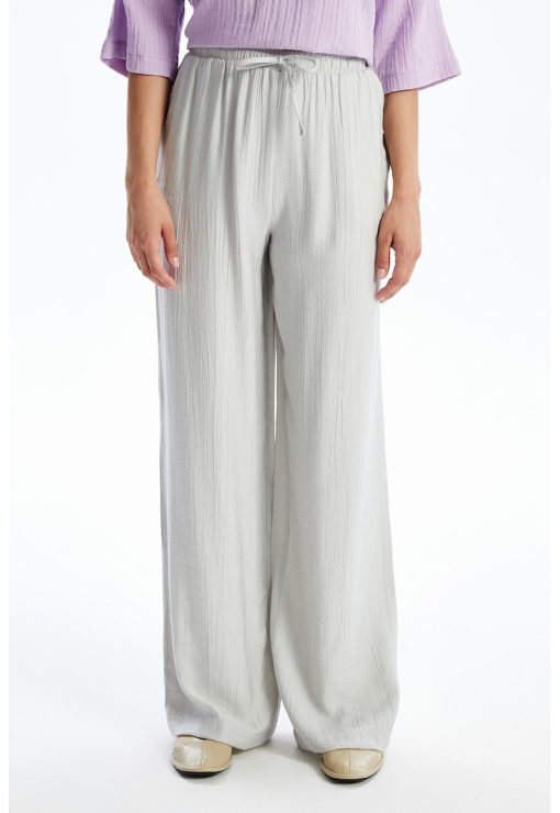Pantaloni texturati lejeri cu snur-FEMEI/IMBRACAMINTE/Pantaloni si colanti-IMBRACAMINTE/Pantaloni si colanti
