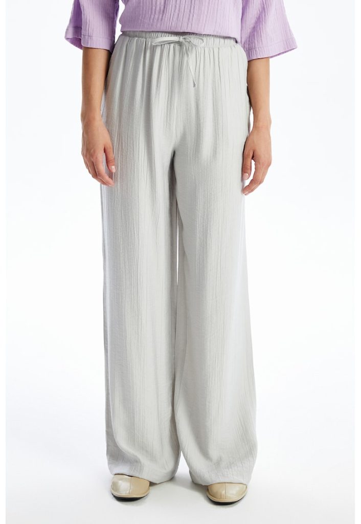 Pantaloni texturati lejeri cu snur-FEMEI/IMBRACAMINTE/Pantaloni si colanti-IMBRACAMINTE/Pantaloni si colanti