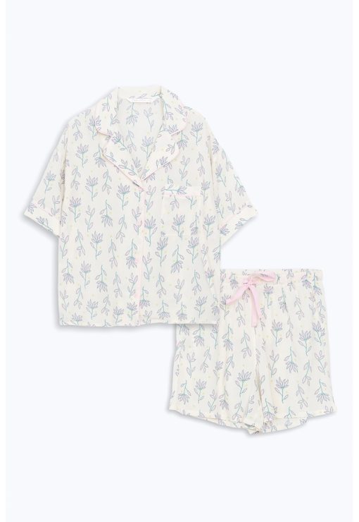 Pijama cu maneci scurte si model floral-FEMEI/IMBRACAMINTE/Pijamale si halate de baie-IMBRACAMINTE/Pijamale si halate de baie