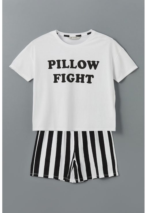 Pijama scurta cu model-FEMEI/IMBRACAMINTE/Pijamale si halate de baie-IMBRACAMINTE/Pijamale si halate de baie