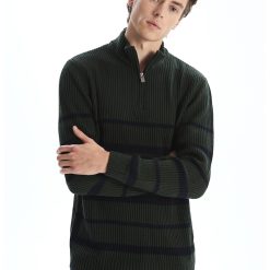 Pulover din tricot cu fenta cu fermoar-BARBATI/IMBRACAMINTE/Pulovere si cardigane-IMBRACAMINTE/Pulovere si cardigane