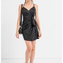 Rochie satinata cu decolteu in V-FEMEI/IMBRACAMINTE/Rochii-IMBRACAMINTE/Rochii