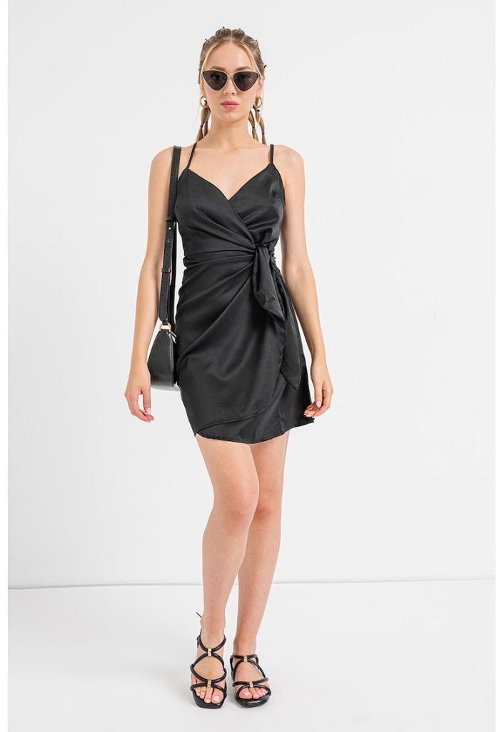 Rochie satinata cu decolteu in V-FEMEI/IMBRACAMINTE/Rochii-IMBRACAMINTE/Rochii