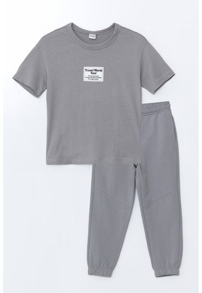 Set de tricou si pantaloni cu snur-BAIETI/IMBRACAMINTE/Seturi de imbracaminte-IMBRACAMINTE/Seturi de imbracaminte