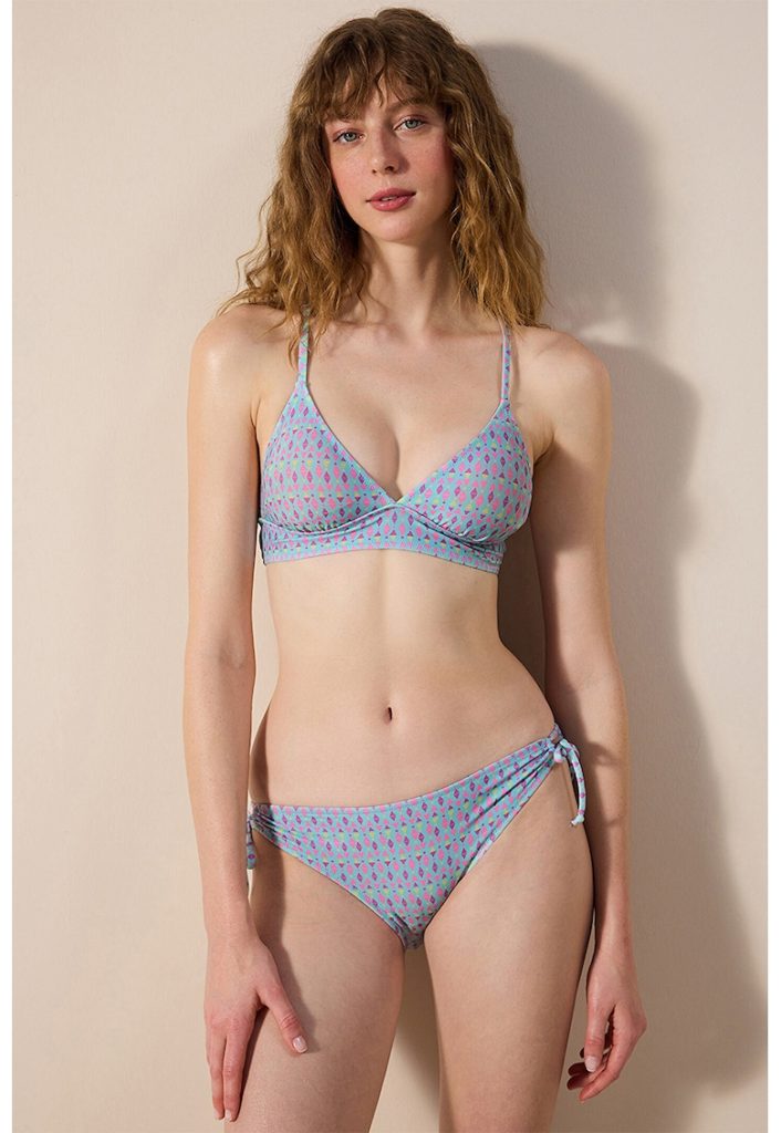 Sutien triunghiular de baie cu bretele incrucisate-FEMEI/IMBRACAMINTE/Costume de baie-IMBRACAMINTE/Costume de baie