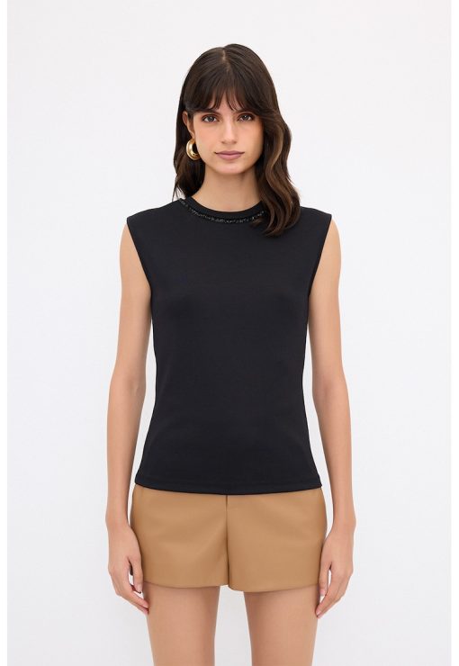 Top cu strasuri la decolteu-FEMEI/IMBRACAMINTE/Bluze-IMBRACAMINTE/Bluze