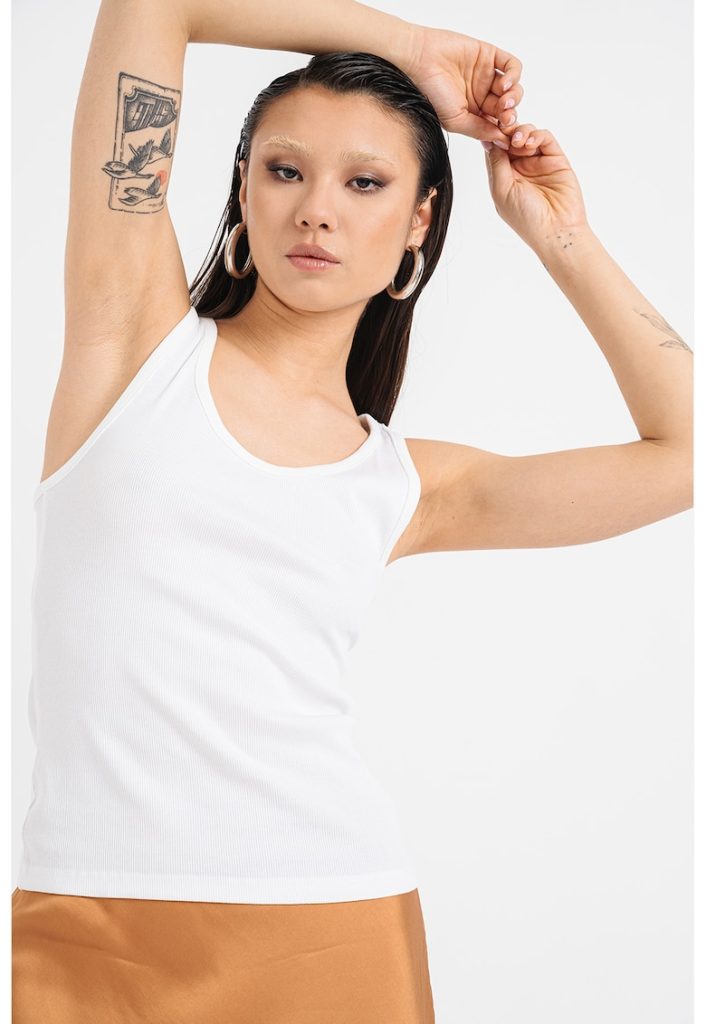Top slim fit-FEMEI/IMBRACAMINTE/Tricouri si maiouri-IMBRACAMINTE/Tricouri si maiouri