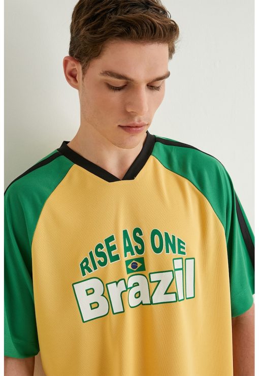 Tricou colorblock cu decolteu in V-BARBATI/IMBRACAMINTE/Tricouri si maiouri-IMBRACAMINTE/Tricouri si maiouri