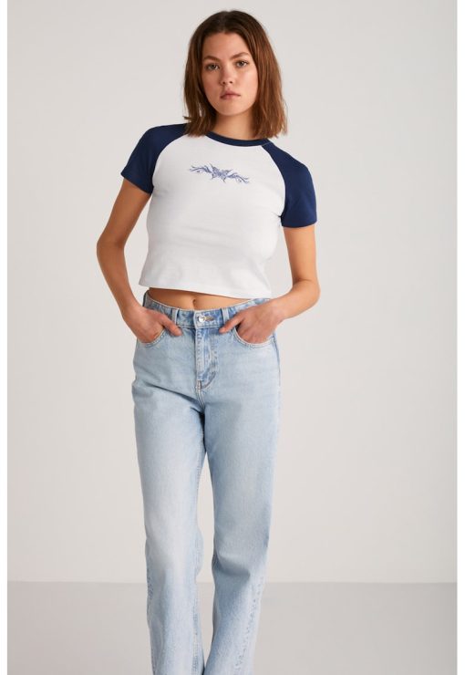 Tricou crop cu decolteu la baza gatului-FEMEI/IMBRACAMINTE/Tricouri si maiouri-IMBRACAMINTE/Tricouri si maiouri