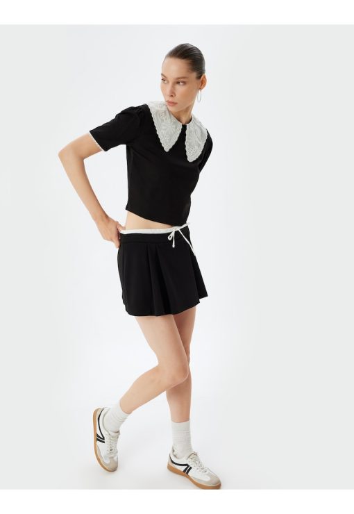 Tricou crop cu guler de dantela-FEMEI/IMBRACAMINTE/Tricouri si maiouri-IMBRACAMINTE/Tricouri si maiouri