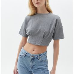 Tricou crop cu model uni-FEMEI/IMBRACAMINTE/Tricouri si maiouri-IMBRACAMINTE/Tricouri si maiouri