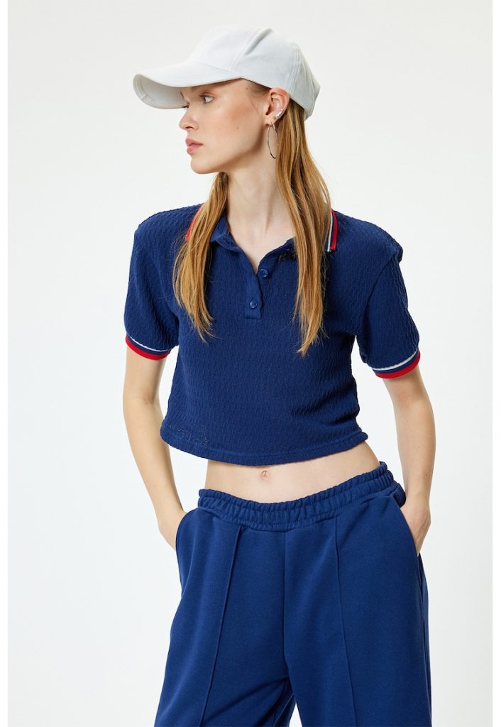 Tricou crop polo cu model texturat-FEMEI/IMBRACAMINTE/Tricouri si maiouri-IMBRACAMINTE/Tricouri si maiouri