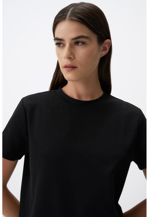 Tricou cu decolteu la baza gatului-FEMEI/IMBRACAMINTE/Tricouri si maiouri-IMBRACAMINTE/Tricouri si maiouri