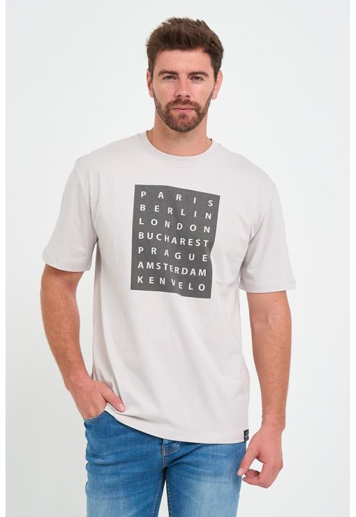 Tricou cu decolteu la baza gatului si imprimeu text-BARBATI/IMBRACAMINTE/Tricouri si maiouri-IMBRACAMINTE/Tricouri si maiouri
