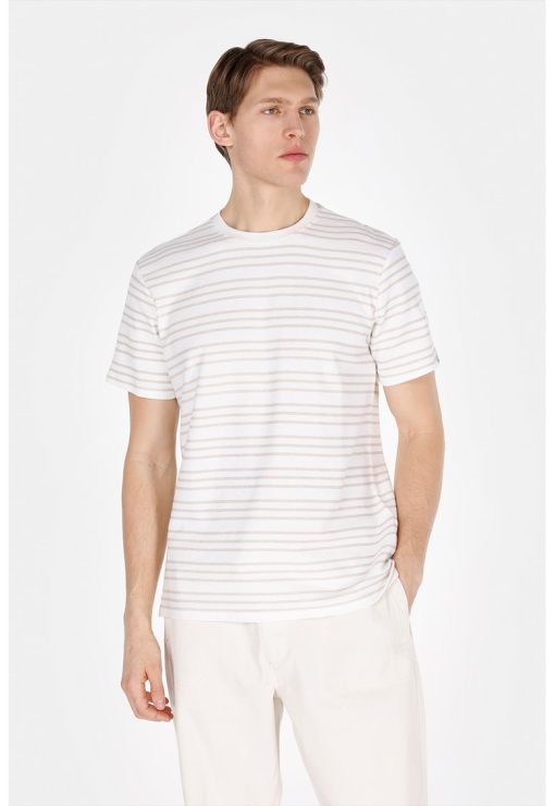 Tricou cu decolteu la baza gatului si model in dungi-BARBATI/IMBRACAMINTE/Tricouri si maiouri-IMBRACAMINTE/Tricouri si maiouri