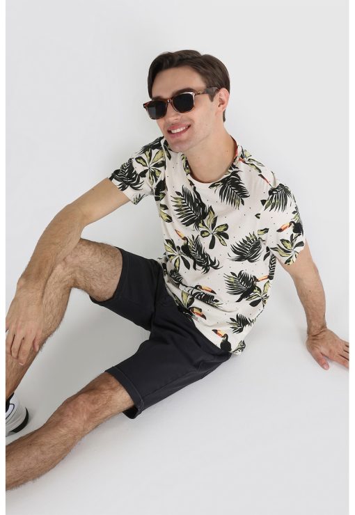 Tricou cu decolteu la baza gatului si model tropical-BARBATI/IMBRACAMINTE/Tricouri si maiouri-IMBRACAMINTE/Tricouri si maiouri